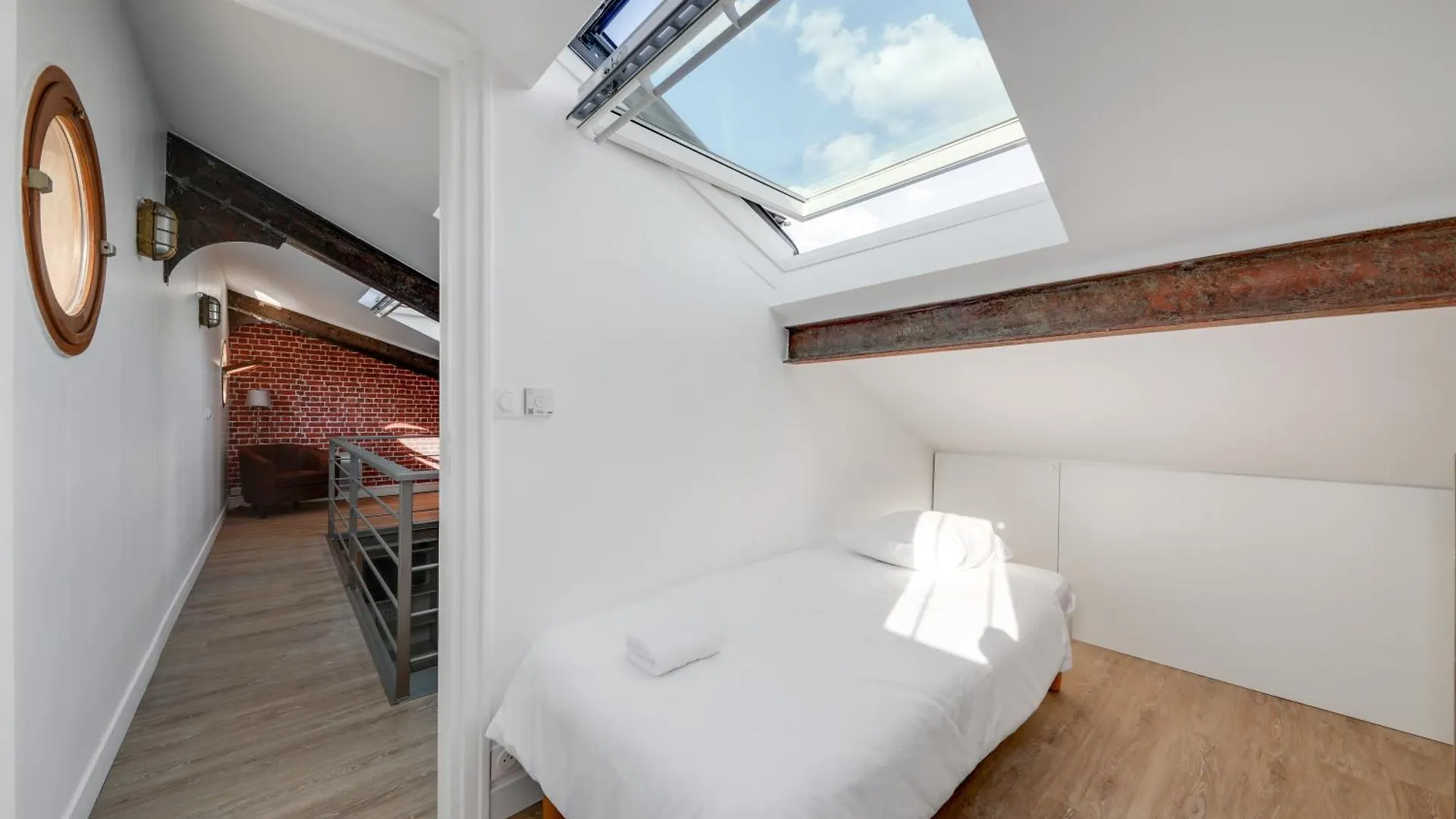 Daire Grand Loft Haut Standing Pour 6 Pers By Weekome Paris